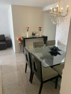 Apartamento de luxo em Itapuã com 3 quartos, a uma quadra do mar
